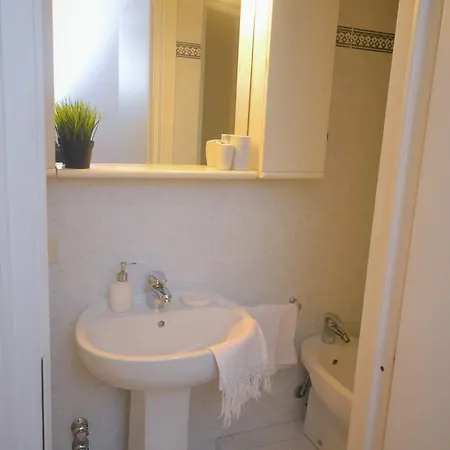 Holiday Home Santa Margherita Ligure 公寓 *